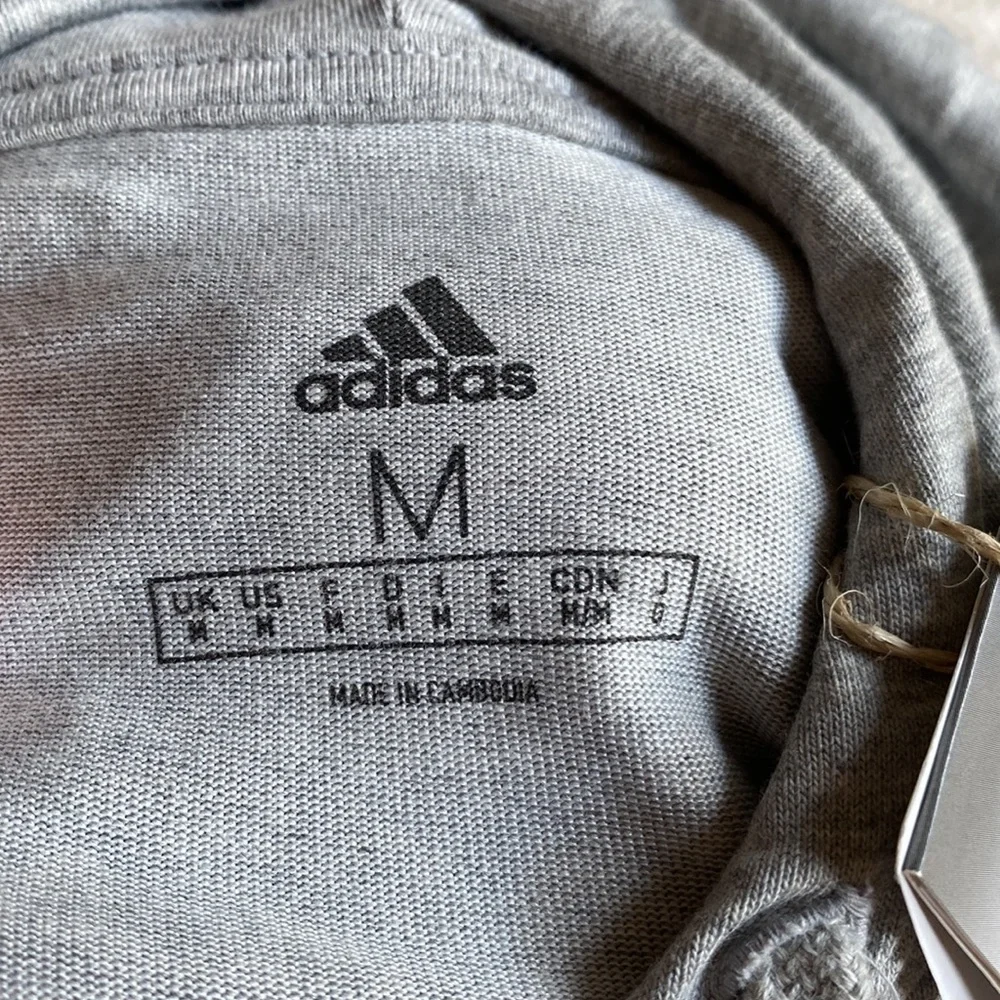 NWT Men’s Adidas Classic Grey Hoodie, size M